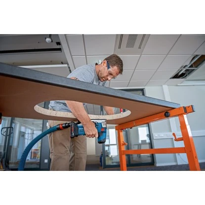 Bosch Professional Akku-Stichsäge GST 18 V-155 SC Solo – Bild 5