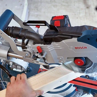 Bosch Professional Akku-Kapp- Und Gehrungssäge Biturbo GCM 18V-216 1.600 W Solo – Bild 3